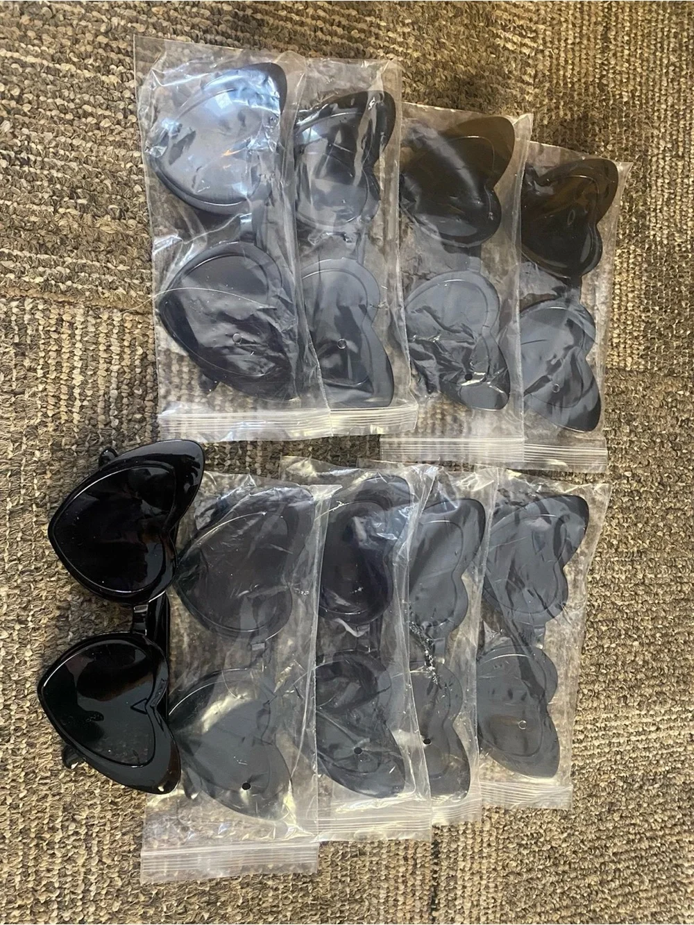 Black Heart-Shaped VR/AR Protective Lens Covers - 9 Pack